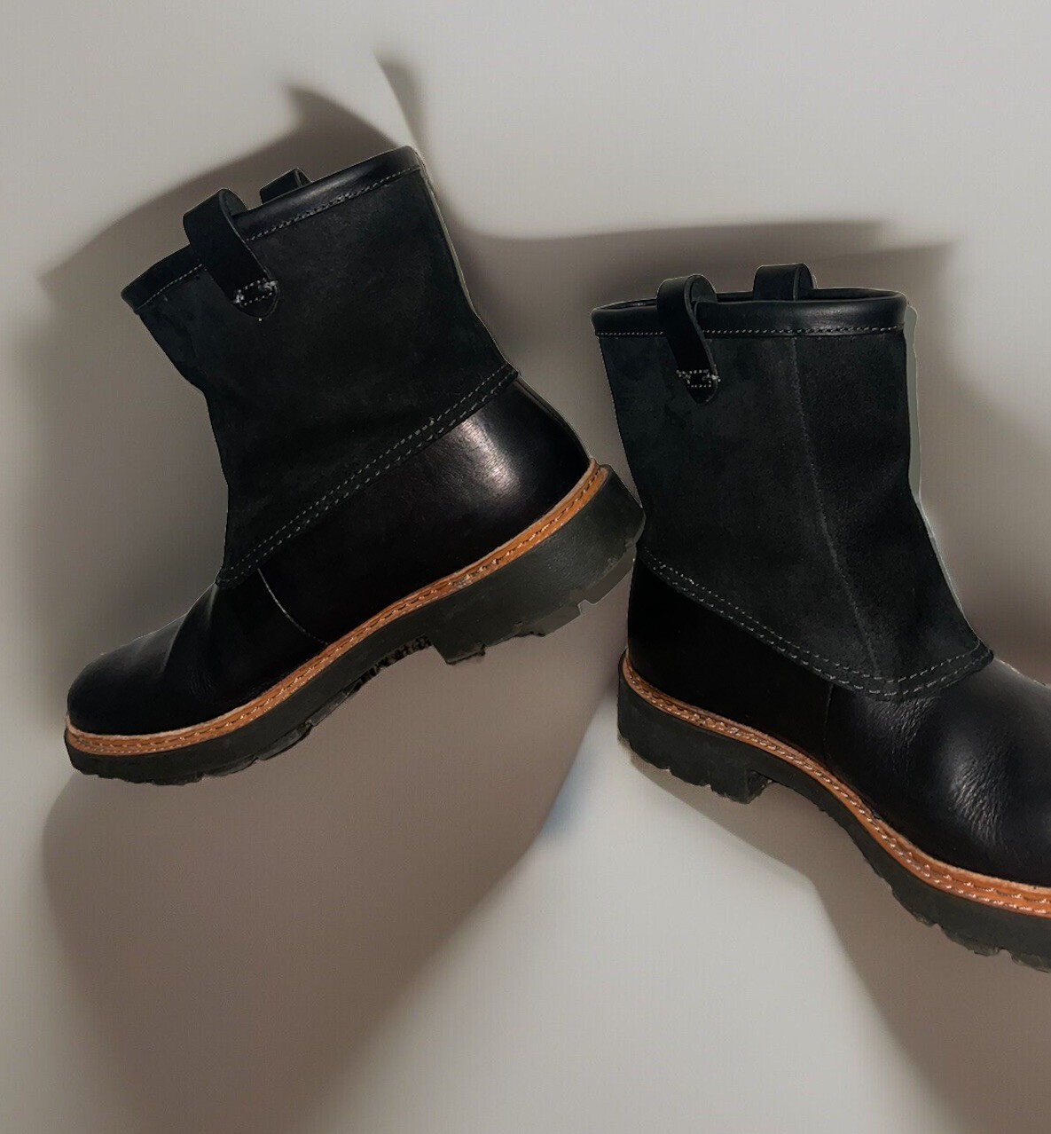 Vintage rare Clark’s black leather boot lug sole suede upper image 5