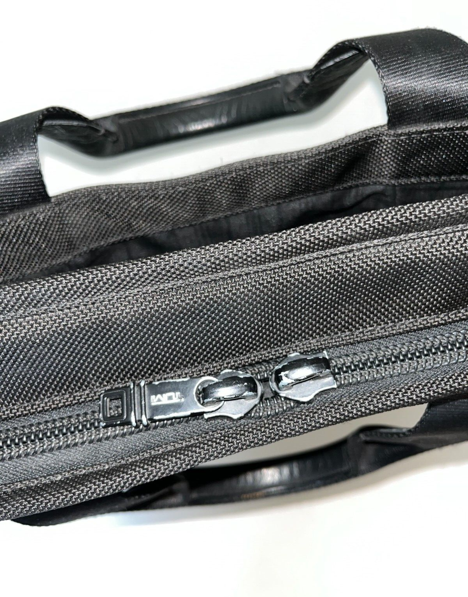 Tumi - Alpha - Slim Large Screen Laptop Portfolio Brief - 26111DH