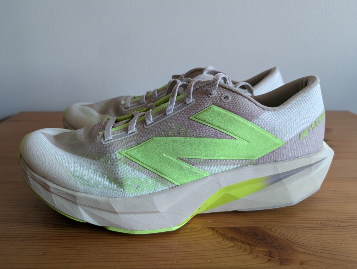 (専用)New Balance Fuelcell Revel v4 27センチ Size 13 - New Balance FuelCell Rebel v4 Moonrock Bleached