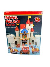 1992 Spectra Royal Palace Playset Castle Vintage w Box Figures Horses Carriage