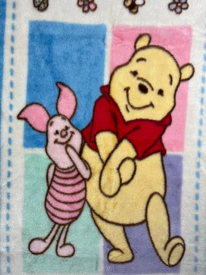 Cobertor de bebê de pelúcia macio vintage Winnie the Pooh and Piglet pastel Disney 30”x45” - Imagem 2 de 4