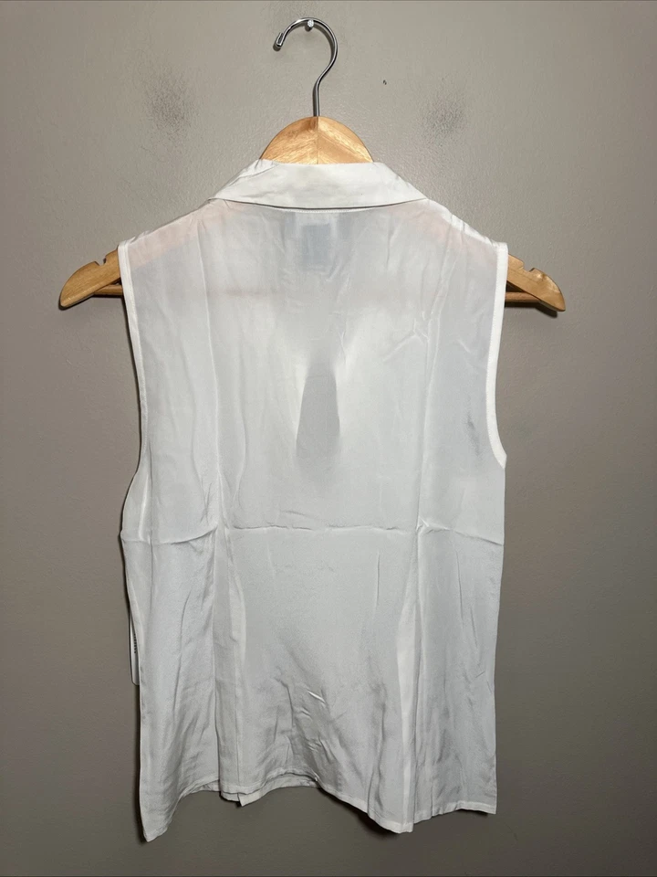Top sin mangas vintage de seda Finity Y2K años 90 talla 8 clásico minimalista defecto de botón Foto 3 de 4