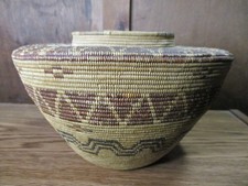 Fine Central Valley California Bottleneck Basket, Yokuts, Native American