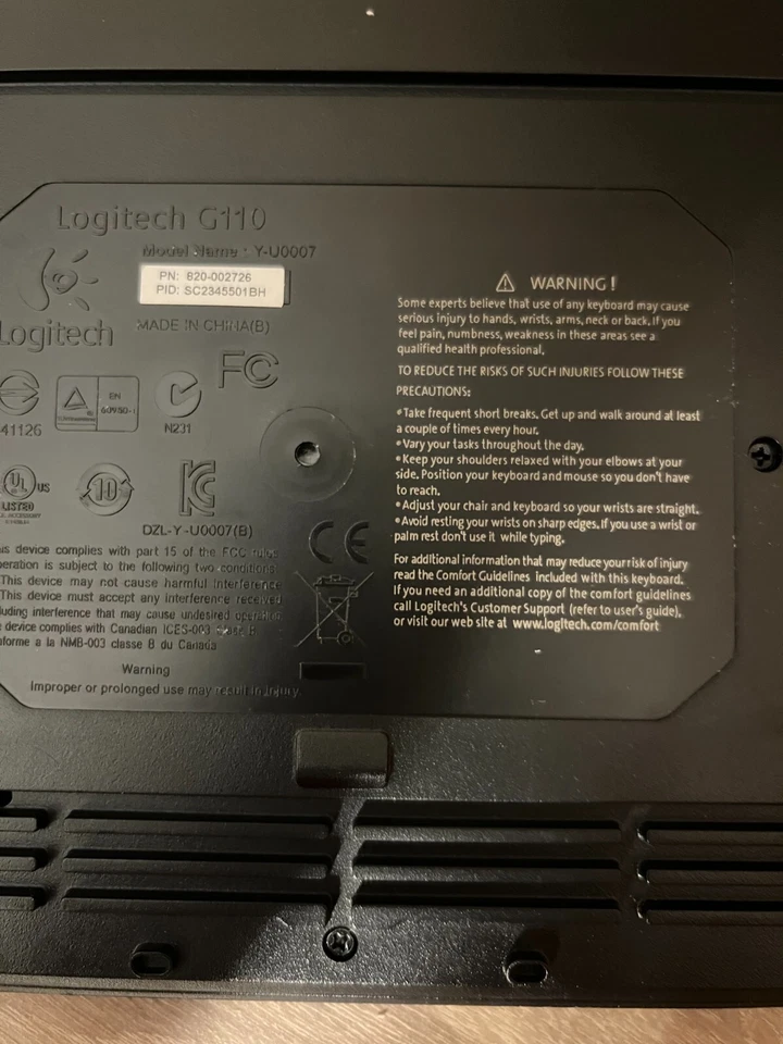 Teclado para juegos Logitech G110 retroiluminado LED, colores clave personalizables retroiluminados Foto 4 de 4