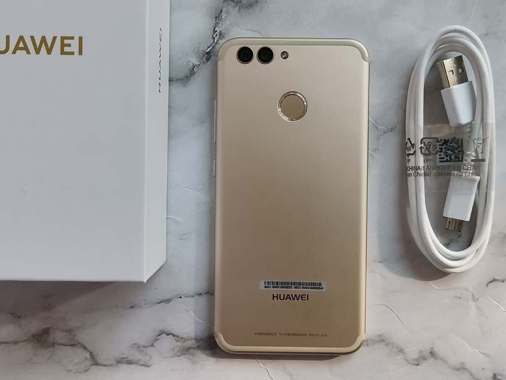 Huawei nova 2 (PIC-LX9) Dual-sim Android 64GB Unlocked 12MP