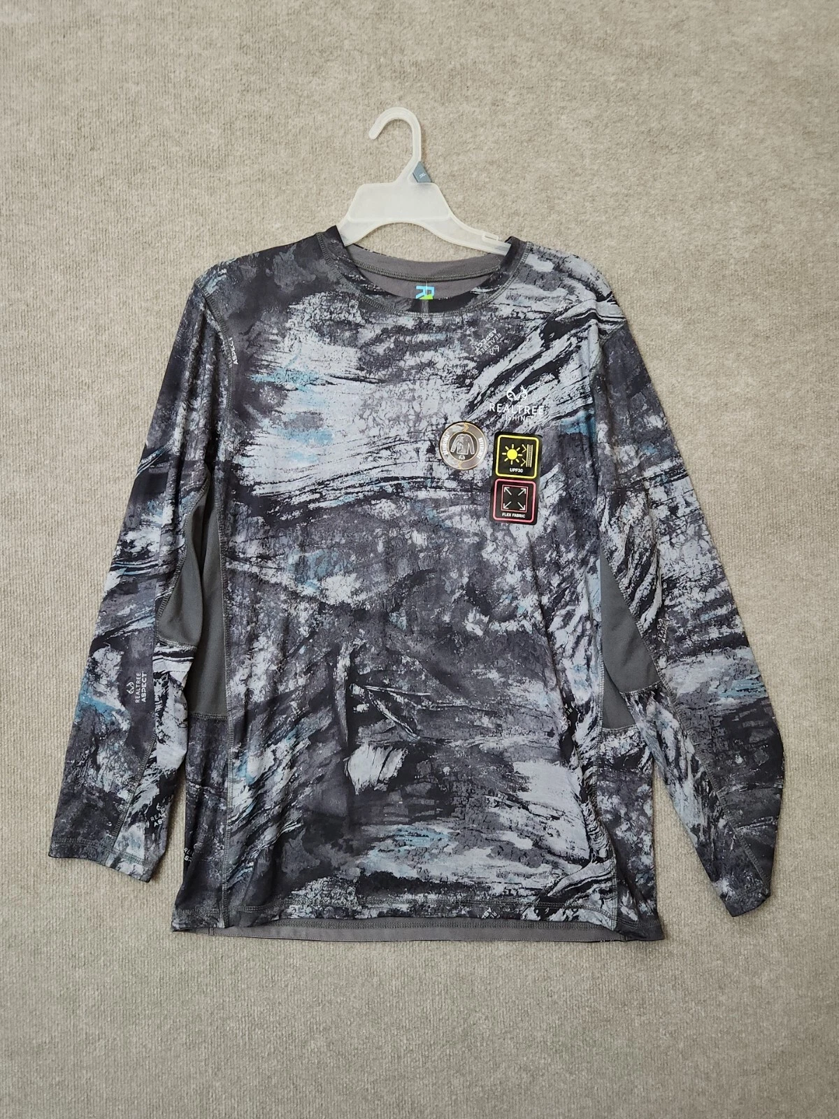 Realtree Performance Reversible Fishing Shirt Mens XL Gray Camo UPF 30 NEW