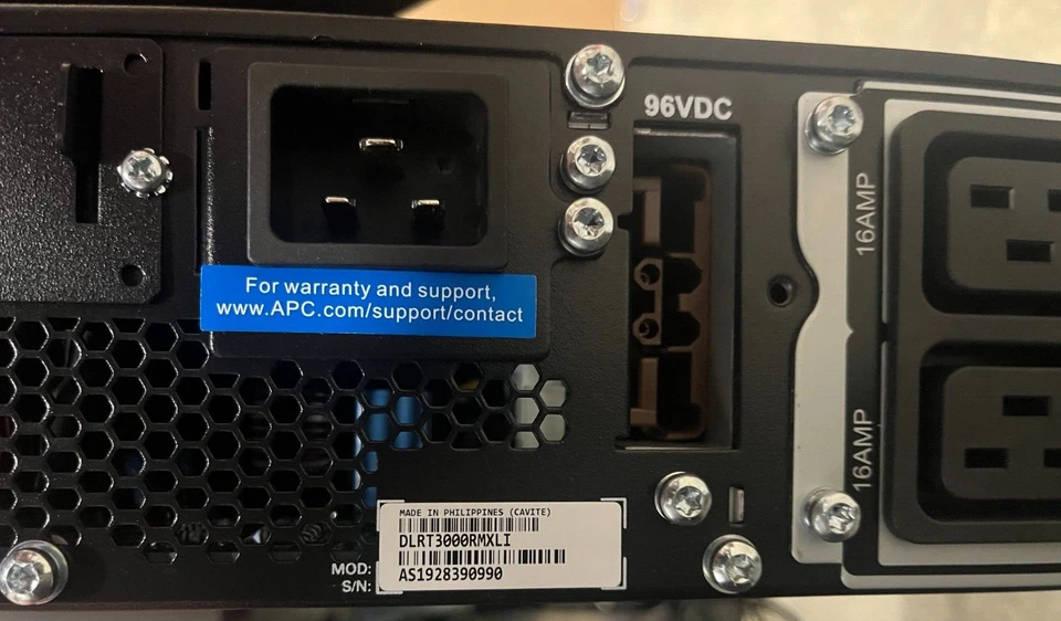 Dell Smart UPS DLRT3000XLRI Uninterruptible Power Supply 3000VA New Unused - Image 2 of 3