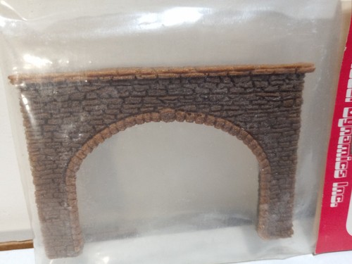 Model Dynamics double tunnel portal double random stone N scale - Picture 2 of 3