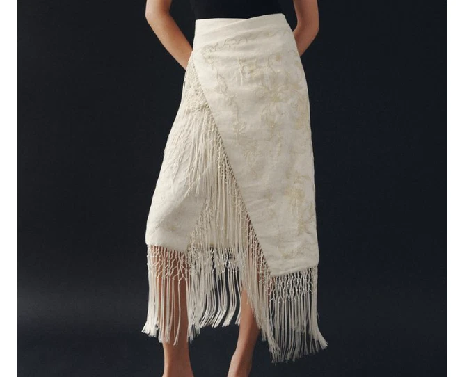 Zara 100% LINEN EMBROIDERED MIDI SKIRT ZW COLLECTION Ecru Size XS-L 2678/051/712
Opens in a new wind