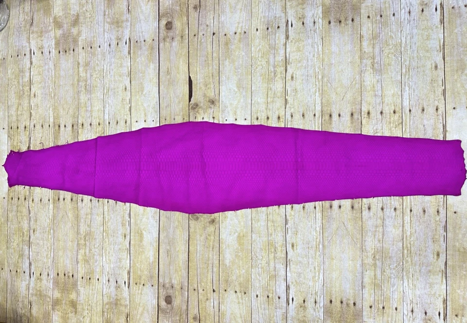 Hot Rosa Grande Cuero de Pitón Genuino Piel Real Piel de Serpiente Sonajero Jumbo Boa 323 Foto 2 de 4