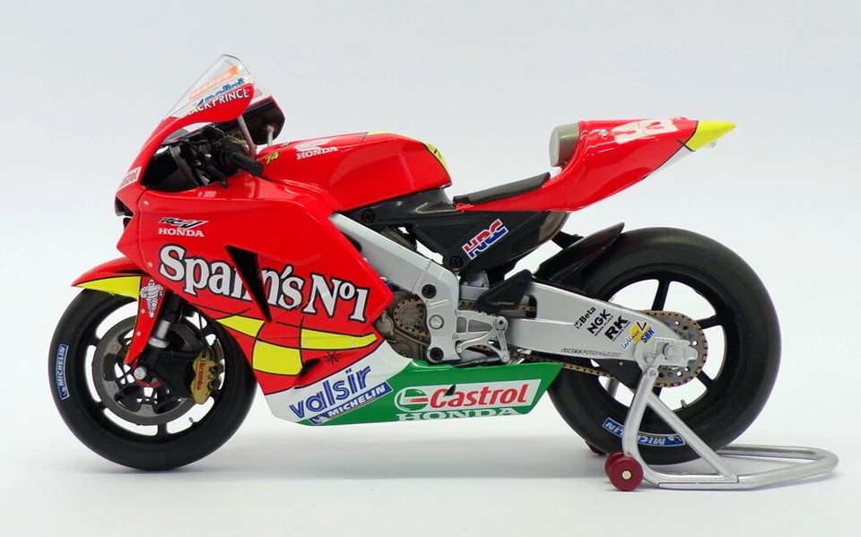 Minichamps 1/12 Scale 122 061033 - Honda RC211V M.Melandri MotoGP 2006 - Bild 3 von 4