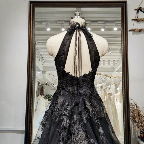 Robes de mariée gothiques noires en dentelle col montant dos nu balayage train robes de mariée - Photo 5/13