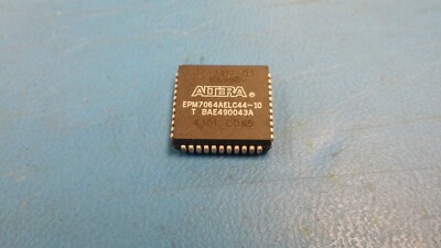 (1 PC) EPM7064AELC44-10 ALTERA IC CPLD 64MC 10NS 44PLCC