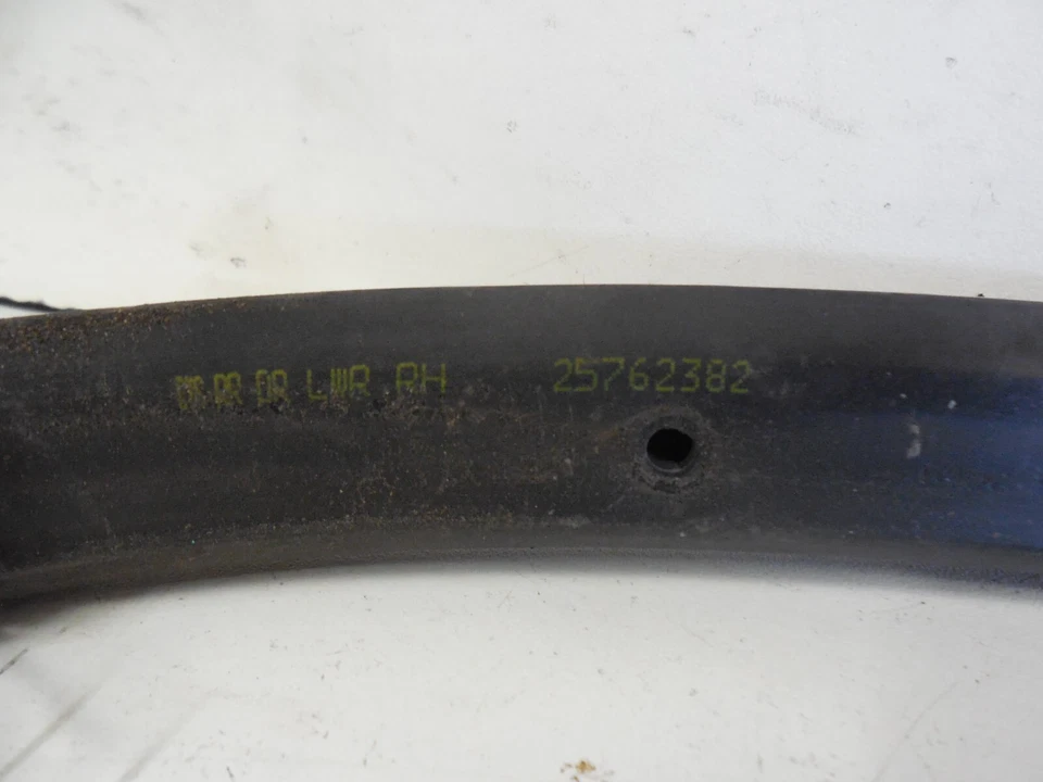 2003 - 2007 Cadillac CTS Right Rear Lower Door Seal Weather stripping 25762382 - Image 3 of 4