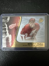 2002/03 PACIFIC QUEST FOR THE CUP GOLD /325 #33 BRETT HULL DETROIT RED WINGS