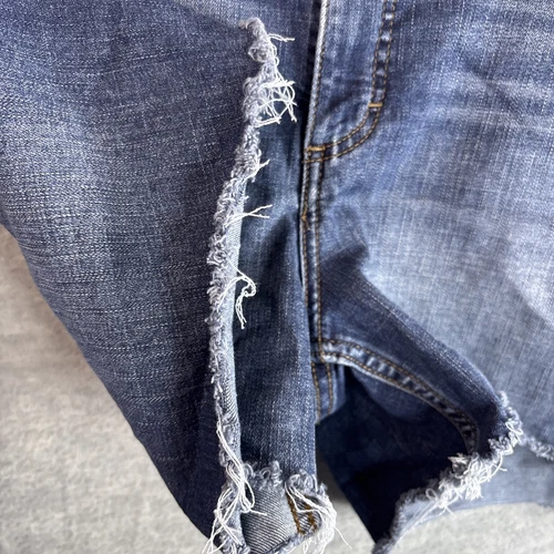 Lee Women Cut Off Denim Shorts 16 34x4Mid Rise Raw Hem Whiskered Med Wash VTG - Picture 12 of 15