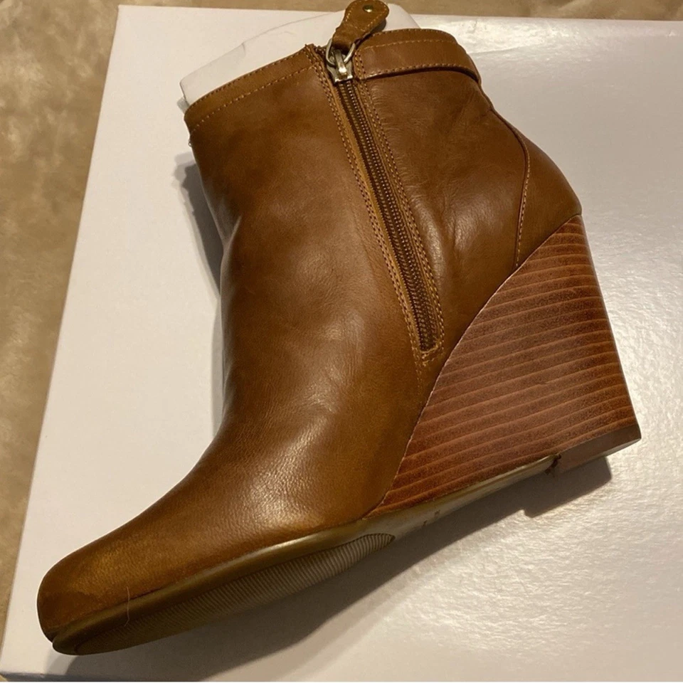 Isaac Mizrahi Vicky Cuero Cuña Botín/Botín NUEVO Foto 3 de 4