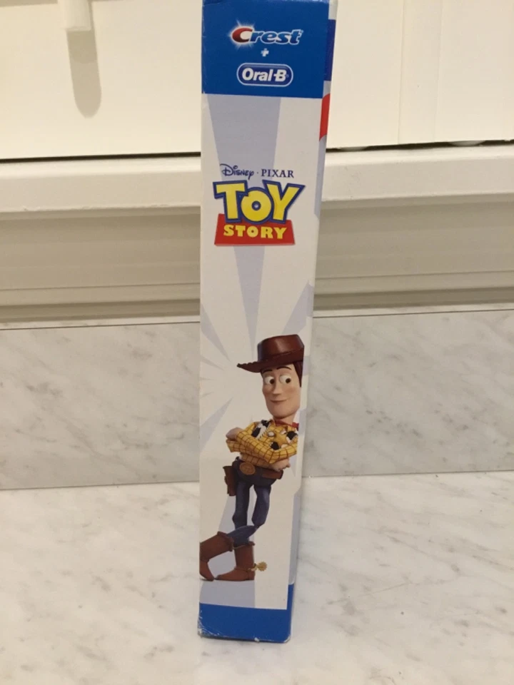 Disney Pixar Oral-B Toothbrush Toy Story Buzz Lightyear Toothpaste NEW - Imagem 2 de 4
