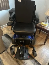 Pride Mobility Jazzy Select 6 Power Chair Blue