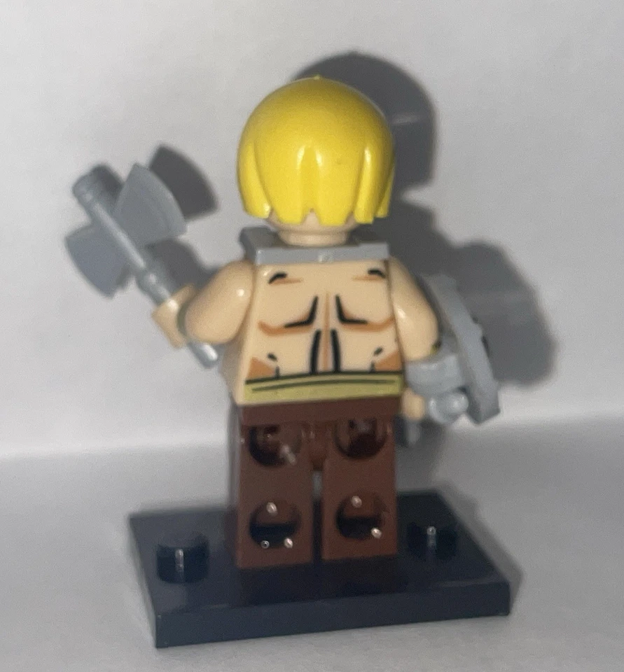 HE-MAN MASTERS OF THE UNIVERSE LEGO MINIFIG FIGURE Complete - Image 2 of 2