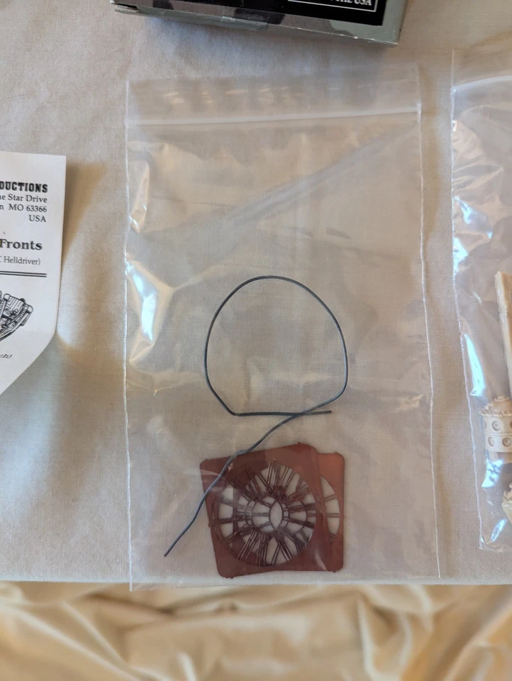 Verlinden Productions W-C 2600 Radio Engine And Fronts Kit 1183 - Image 3 of 4