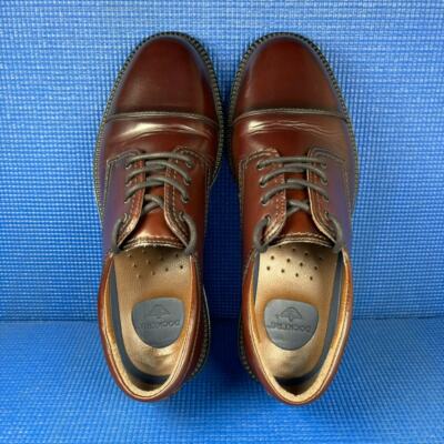 ? DOCKERS GORDON CAP TOE OXFORD Men`s Size 9M Burgundy  display picture 3