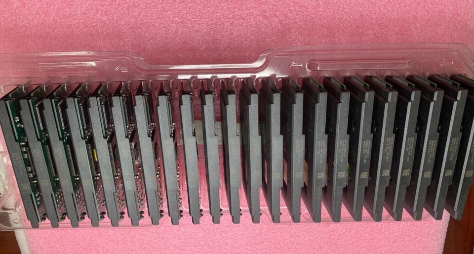 NEW INTEL Pentium III 866MHZ SECC2 CPU Processor 80526PZ866256 SL47S SL4BV - Image 3 of 3