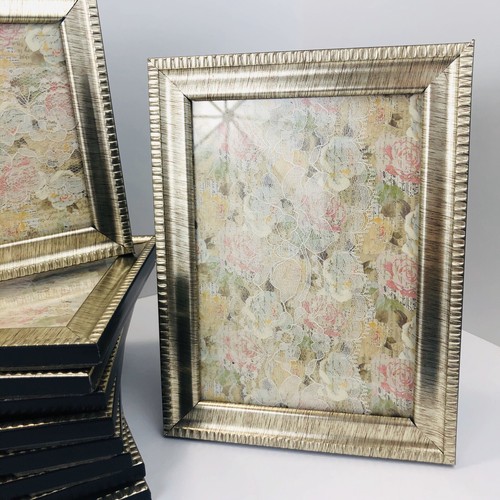 Cornici da tavolo matrimonio chic 4x6" per numeri da tavolo, quadri, pennarelli alimentari - Foto 3 di 7