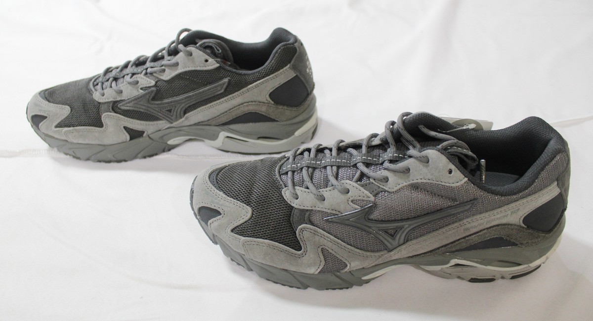 Mizuno x Slow Steady Club Men's Wave Rider 10 Shoes LC7 Mizuno x Slow Steady Club Men's Wave Rider 10 Shoes LC7