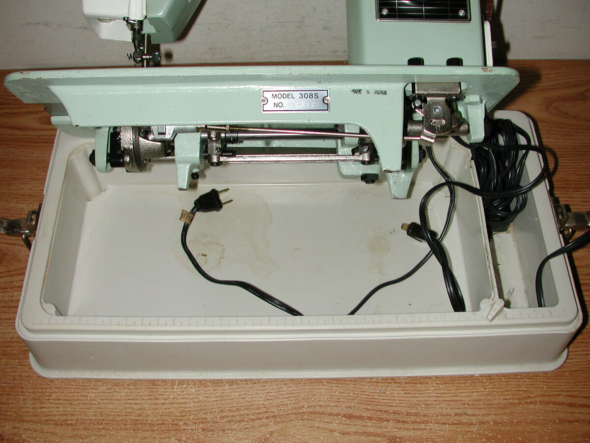 VINTAGE ZIG ZAG 308S LIGHT GREEN & WHITE SEWING MACHINE WITH VINTAGE ZIG ZAG 308S LIGHT GREEN & WHITE SEWING MACHINE WITH