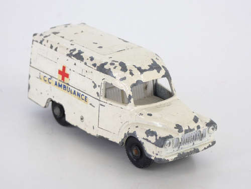 LESNEY Lomas Ambulance Bedford No14 Matchbox Vintage Diecast Toy Van Model - Picture 3 of 12