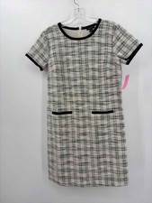 Pre-Owned Ann Taylor Ivory Size 4P Knee Length Short Sleeve Dress