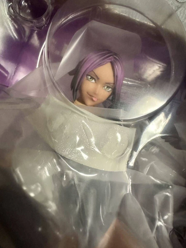 Bleach G.E.M. Figura de acción estatua Arrancar Yoruichi Shihoin MegaHouse Foto 3 de 4