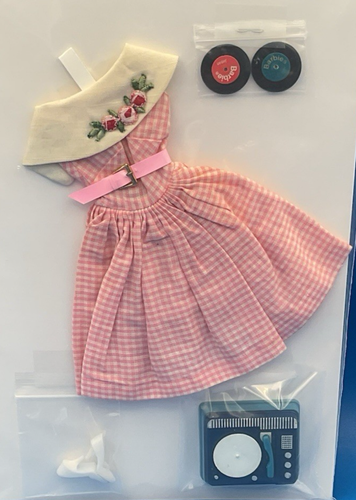 New Midge Dancing Doll JE variation Dressed box doll M1626 from 1965