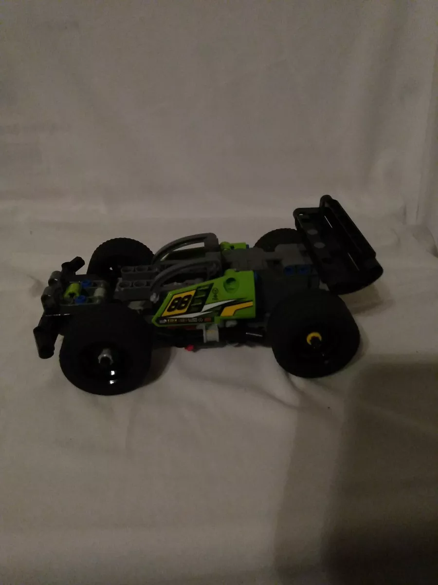LEGO Technic Green Race Car Pull Back Whack Incomplete but works. See pics