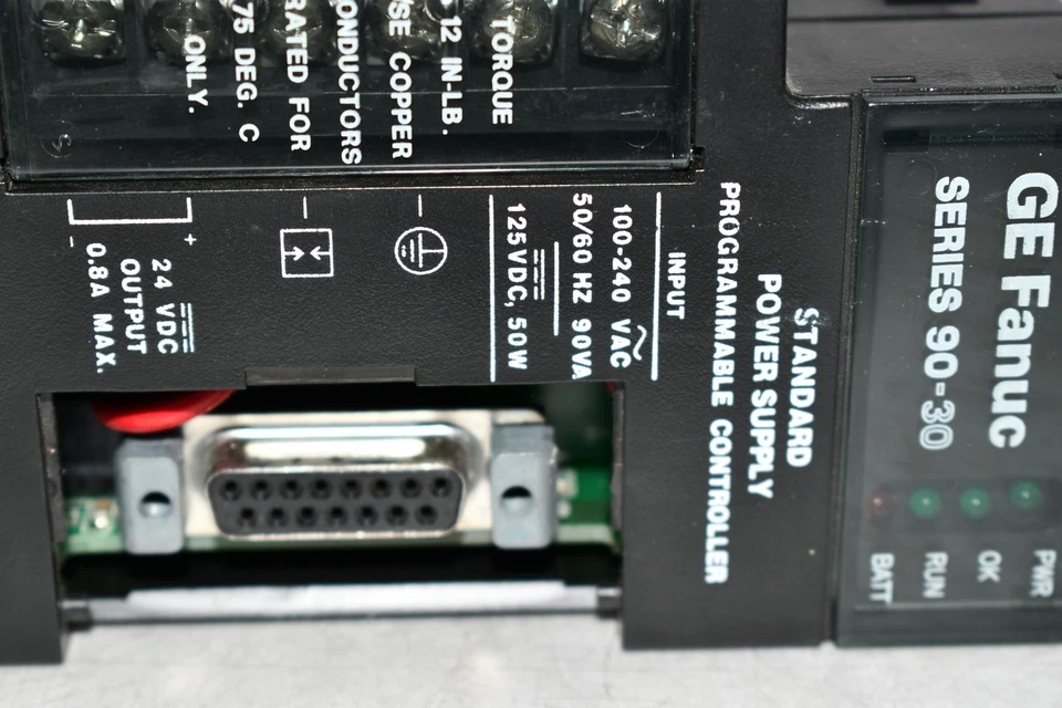 GE FANUC IC693PWR321U PLC MÓDULO DE FUENTE DE ALIMENTACIÓN 90-30 120/240 VAC 125 VDC Estándar Foto 2 de 4