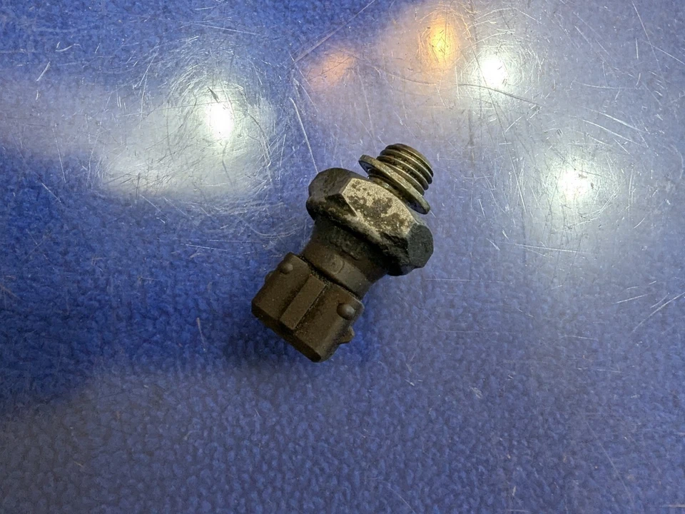 oem TRW V20-73-0123 Oil Pressure Switch BMW HONDA LAND ROVER Foto 2 de 4