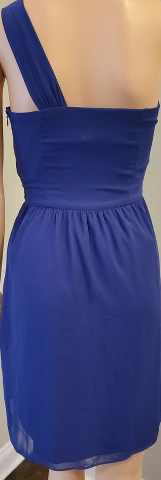 Vestido corto de fiesta de cóctel Jump Girl púrpura de un hombro talla 1/2 Foto 4 de 4