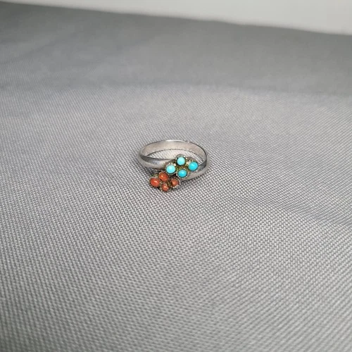 Vintage ring, Navajo ring, silver turquoise and coral ring size 6