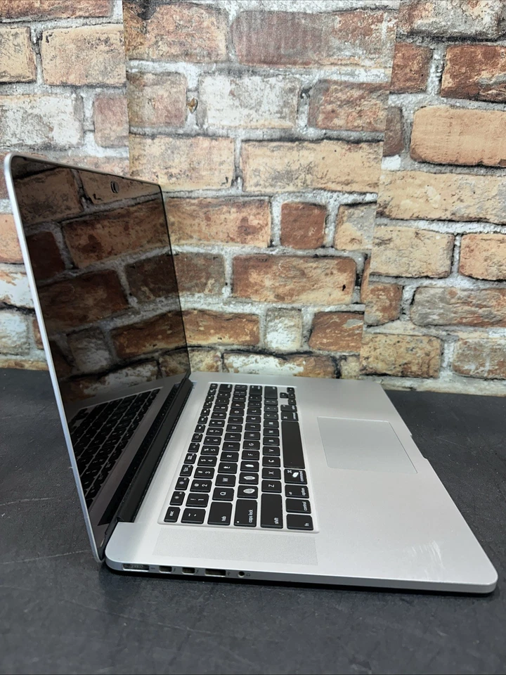 Apple MacBook Pro A1398 Tested LCD Screen w/ Chassis & Battery – No Motherboard - Image 3 of 4