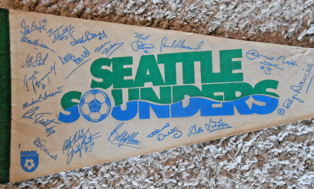 Grand Fanion Vintage Seattle Sounders - Banderin Soccer Club Américain - Pennant