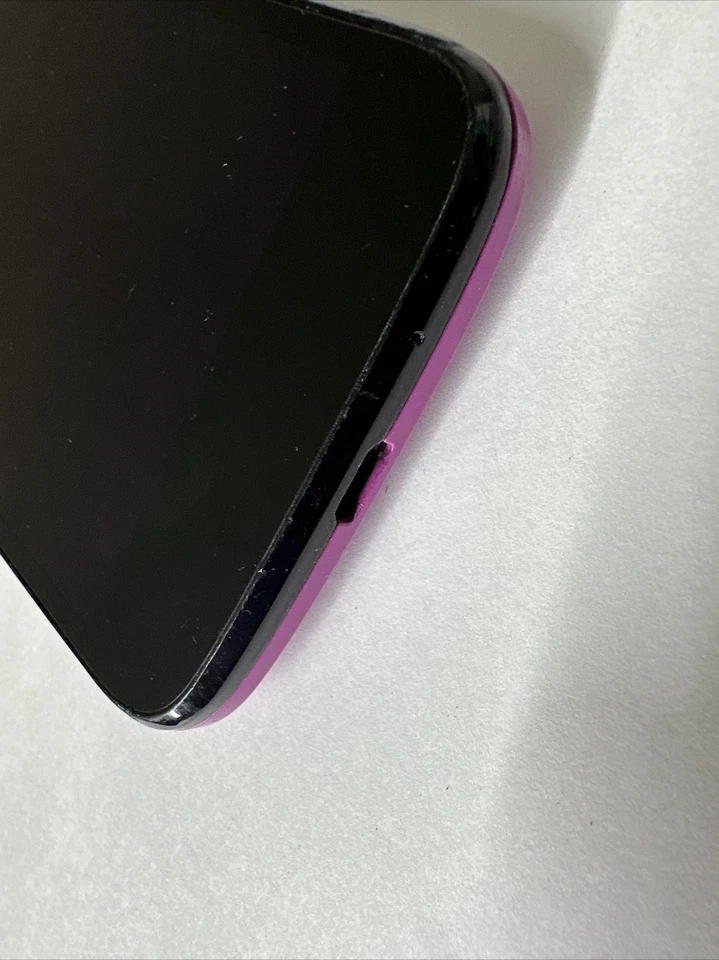 MOTOROLA MOTO G REPUBLIZ WIRELESS 16 GB PINK CELLPHONE - Image 3 of 4