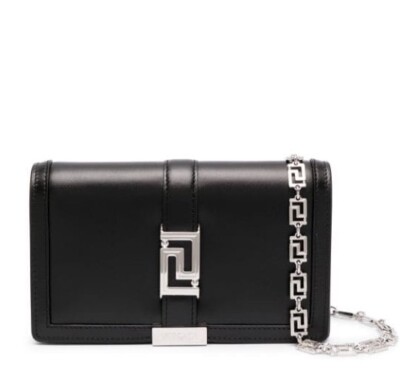 【最短翌日着・関税送料込】 VERSACE ショルダーバッグ GRECA Versace Greca Goddess Black Leather Silver Chain Mini