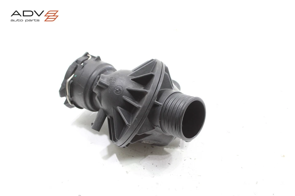 2014 - 2016 BMW M235i F22 3.0L ENGINE COOLANT THERMOSTAT HOUSING OEM - Image 2 of 4