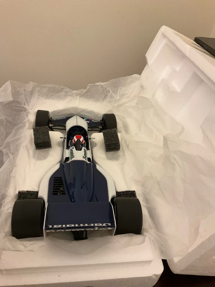 Minichamps 1/18 F1 Brabham BMW BT52, Nelson Piquet World Champion 1983 RARE NRFB - Image 4 of 4