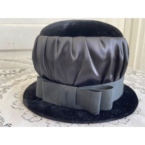 Vintage 1940's black velvet Grosgrain Bowler Hat - Picture 8 of 14