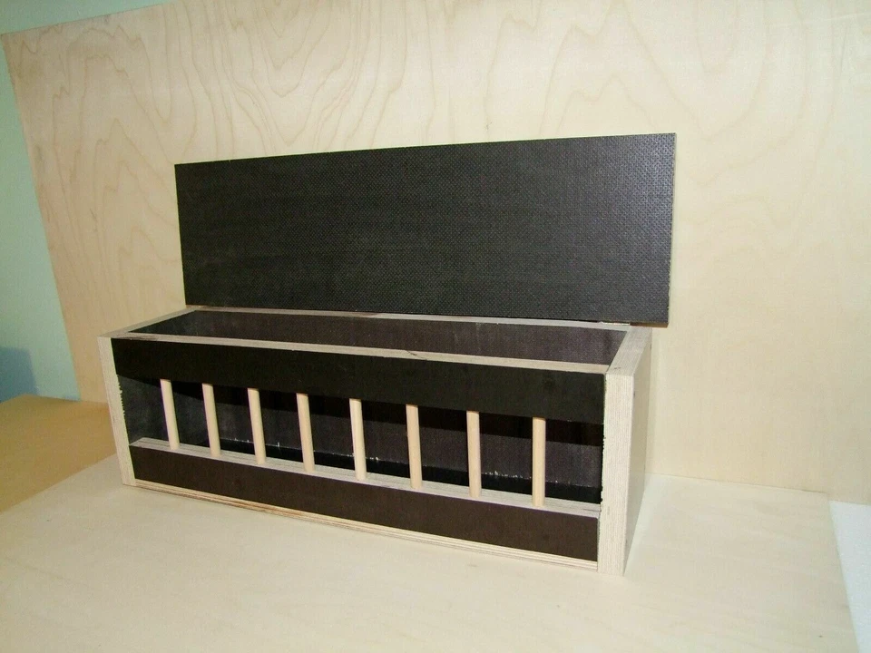 Taubentrog Hühnertrog Tauben Hühner Holz mit Deckel. Länge : 100 cm. - Bild 3 von 4