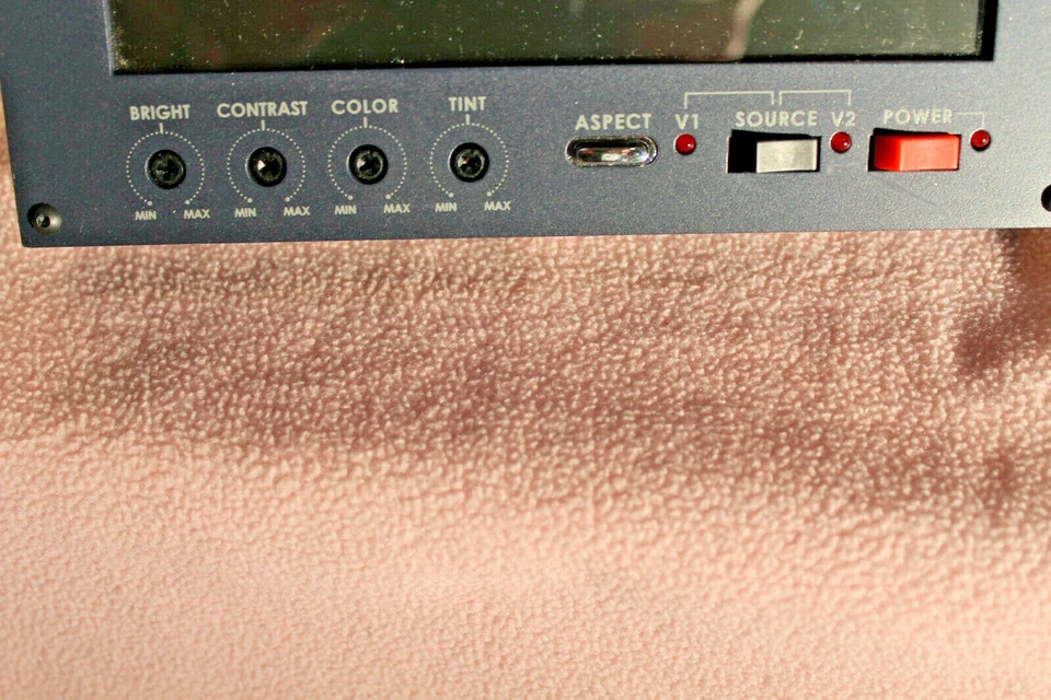 Datavideo TLM-700 7 inch TFT LCD Monitor with 2 CV Inputs (use body only) - Image 4 of 4