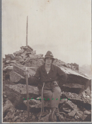 Feiler 3080m Ötztaler Alpen Tirol Bergsteigerin am Gipfel tolles Foto um 1920