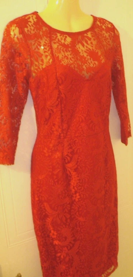 Kardashian Kollection para mujer para Lipsy Red Lace Pencil Dress 8UK Foto 2 de 4